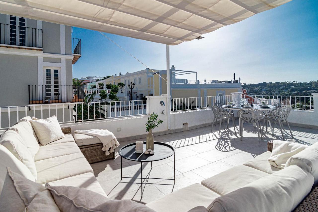 Stunning 2 Bedroom Townhouse With Serene Terrace And Charming Mountain Views Сasa de vacaciones *